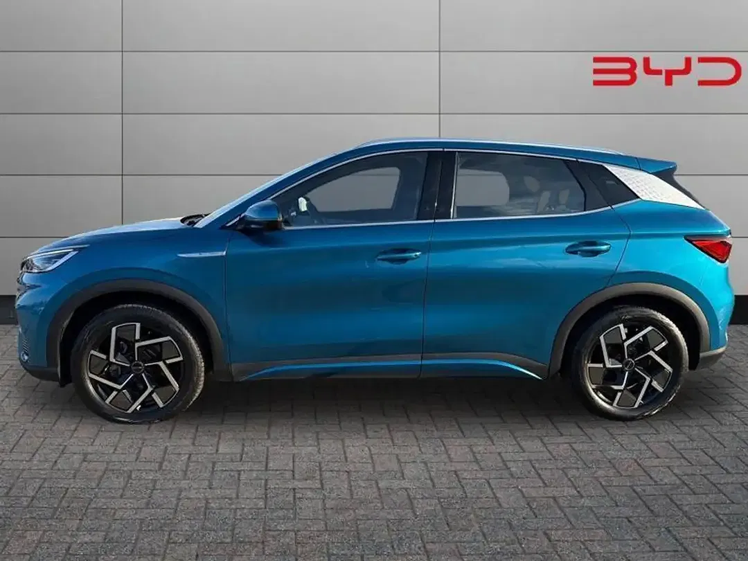 BYD Atto 3 - Thumbnail 5