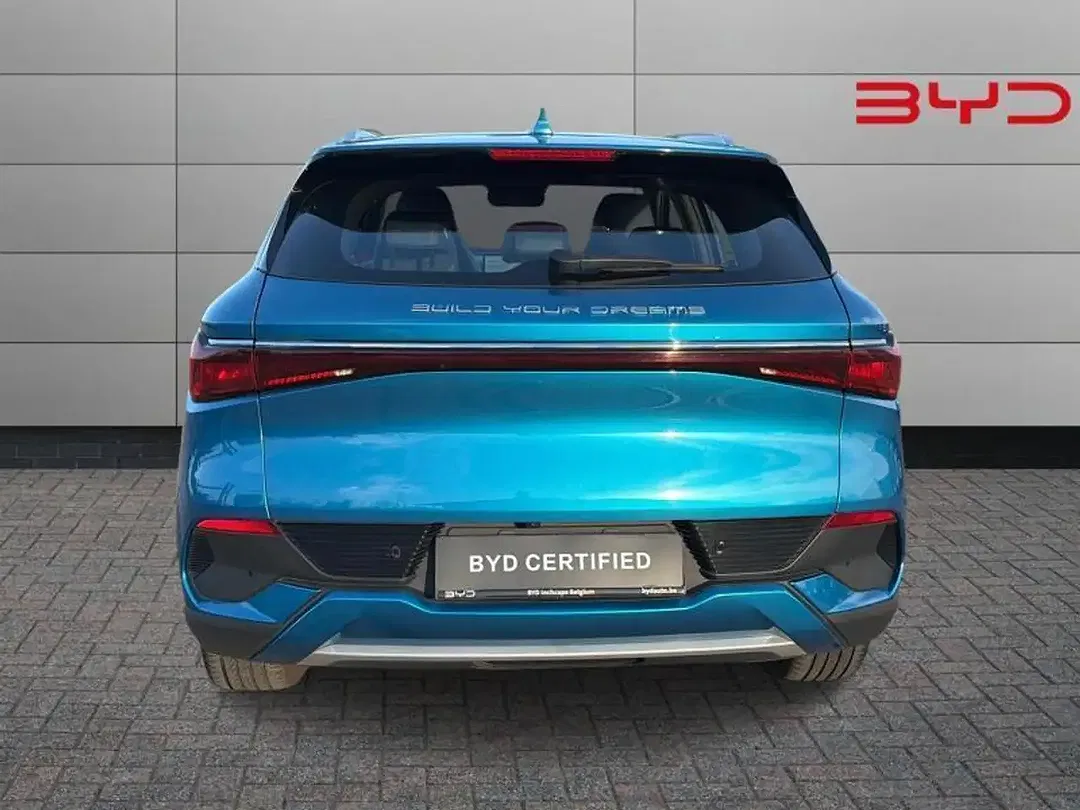 BYD Atto 3 - Thumbnail 6