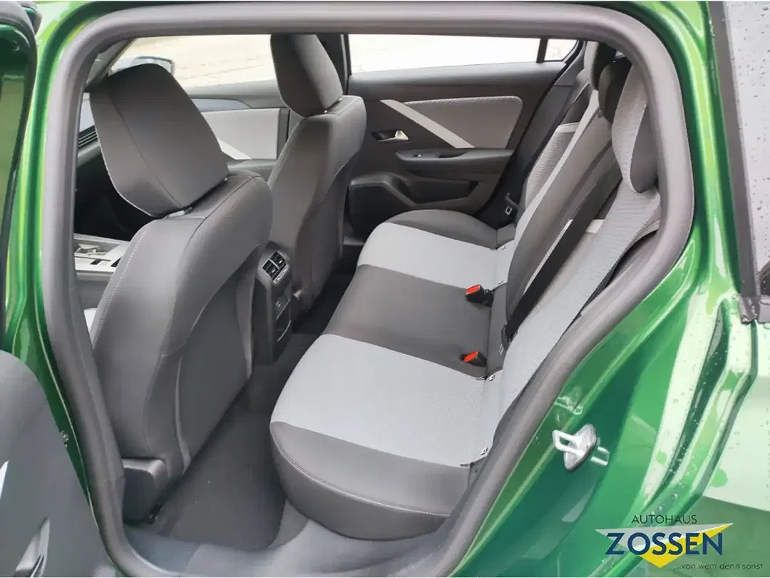 Opel Astra - Thumbnail 9