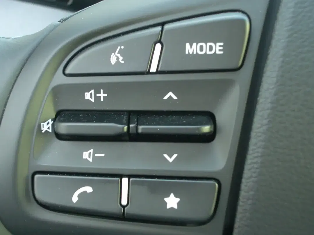Hyundai i10 - Thumbnail 12