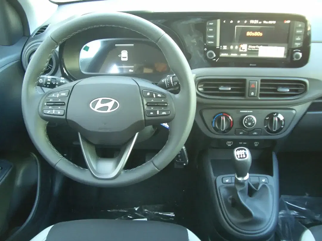 Hyundai i10 - Thumbnail 9