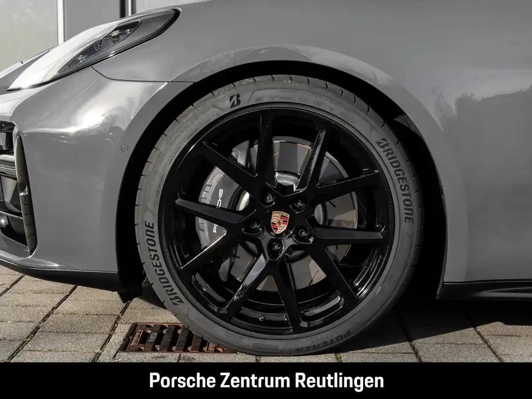 Porsche Panamera - Thumbnail 11
