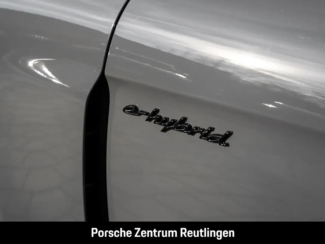 Porsche Panamera - Thumbnail 13