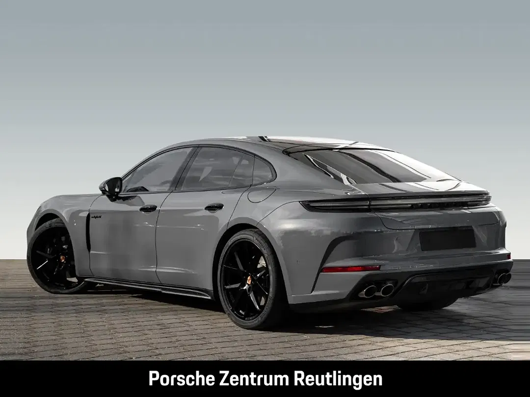 Porsche Panamera - Thumbnail 3