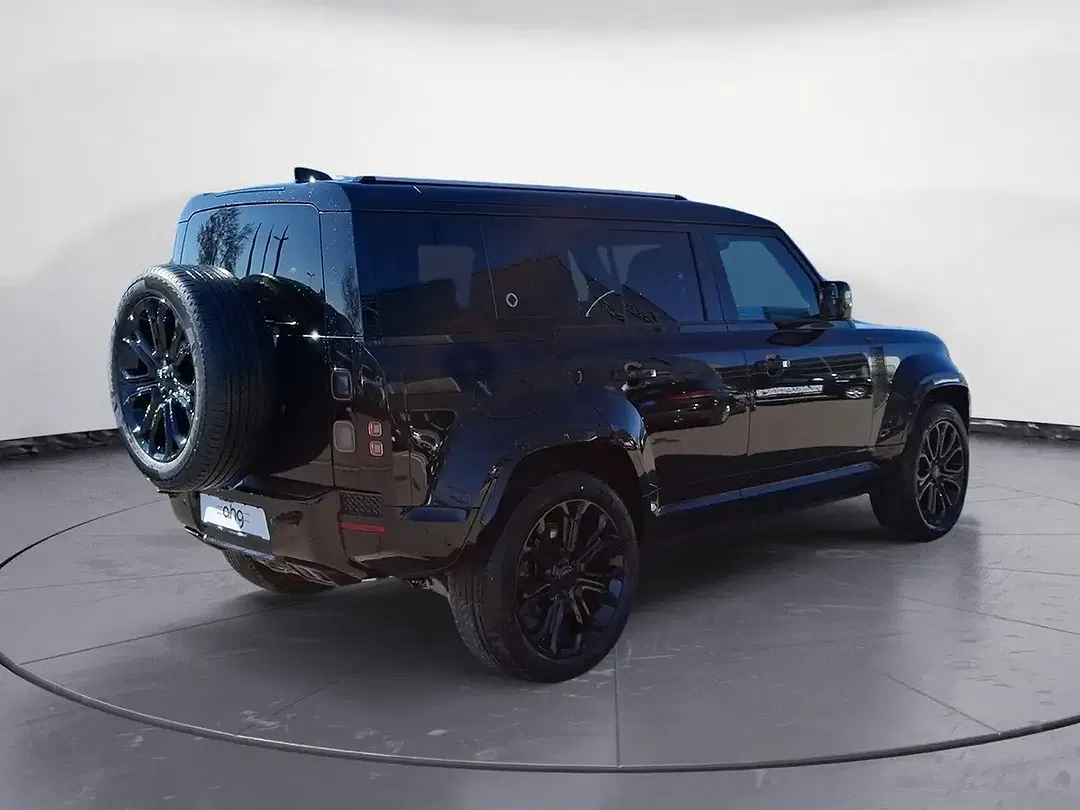 Land Rover Defender - Thumbnail 1