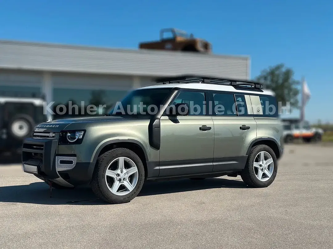 Land Rover Defender - Thumbnail 2