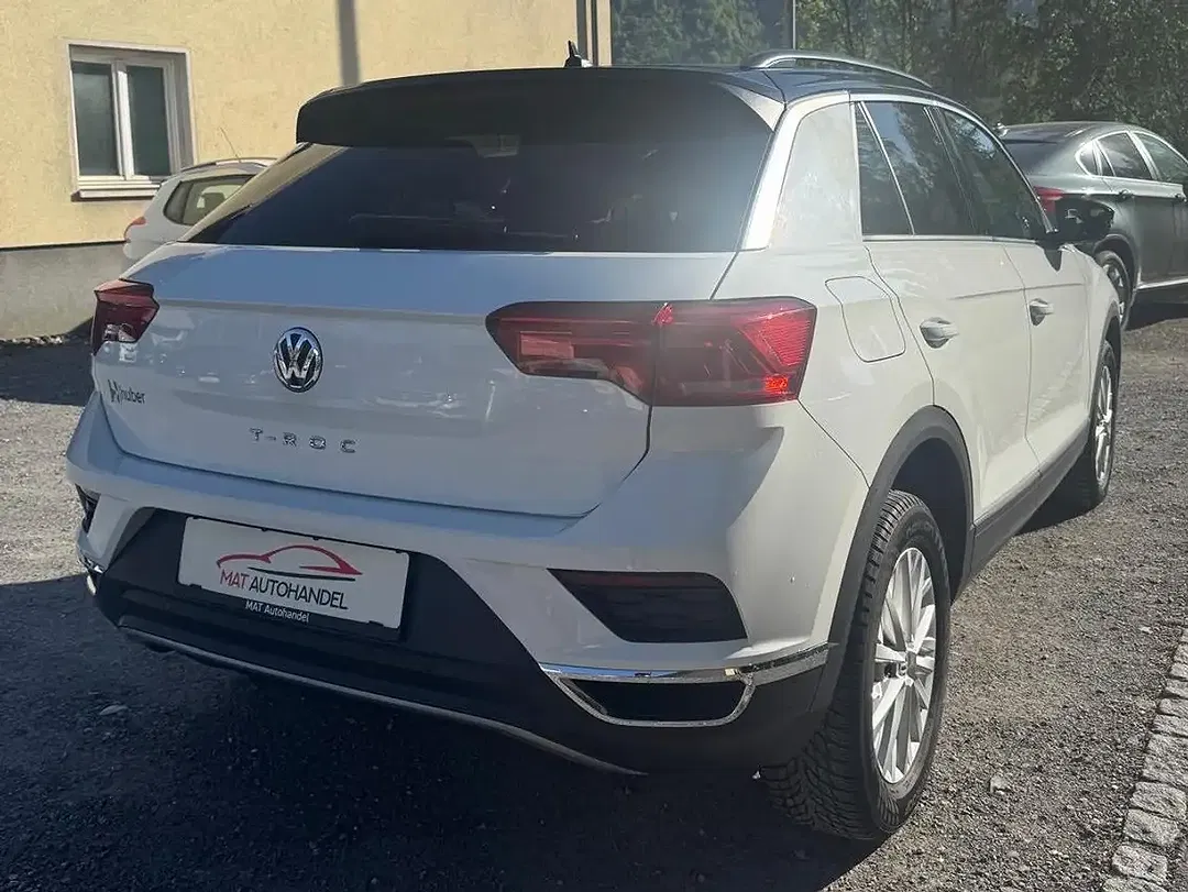 Volkswagen T-Roc - Thumbnail 5
