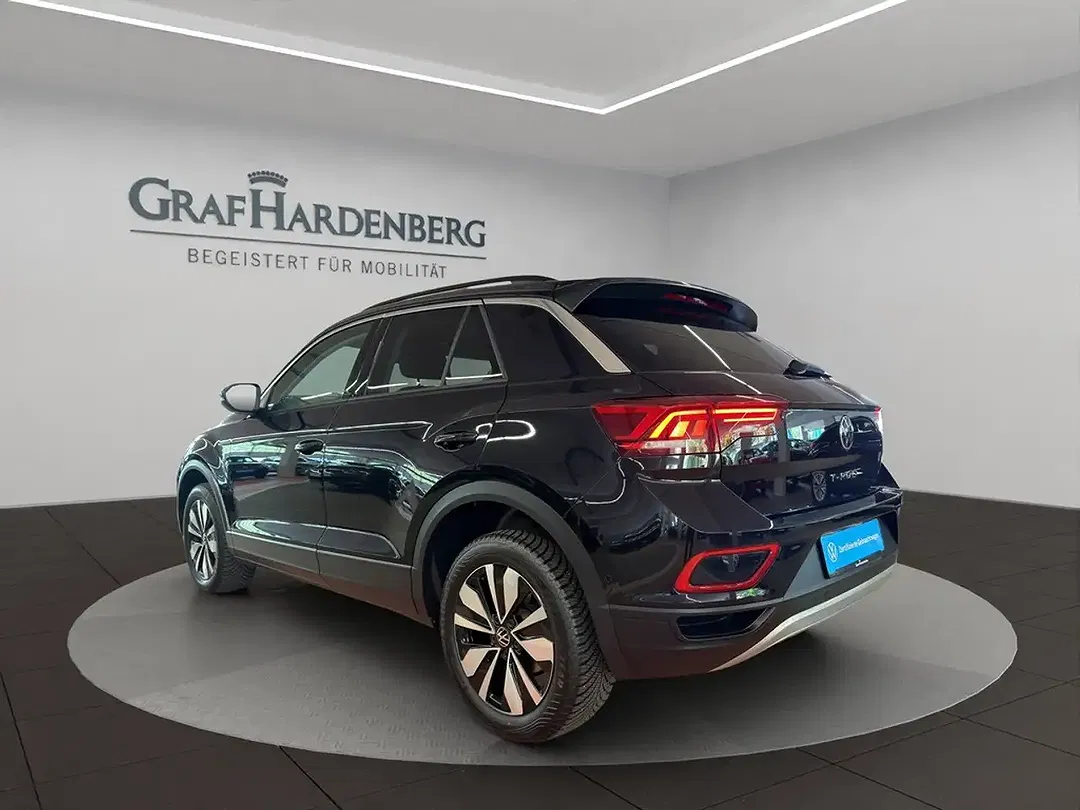 Volkswagen T-Roc - Thumbnail 4