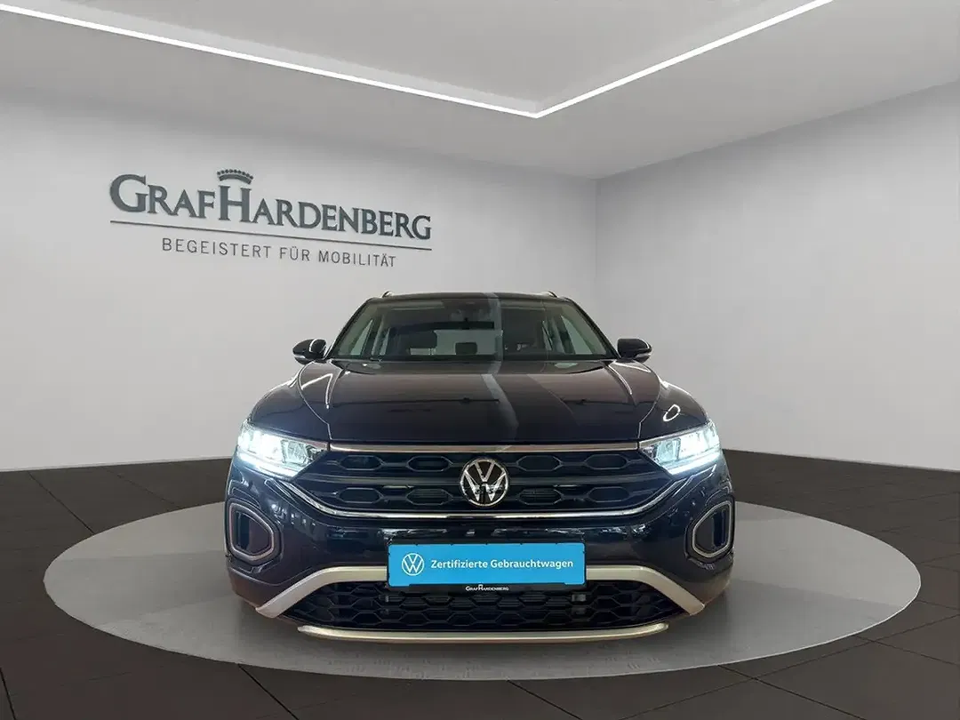Volkswagen T-Roc - Thumbnail 9