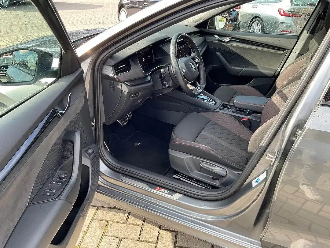 Skoda Octavia - Thumbnail 13