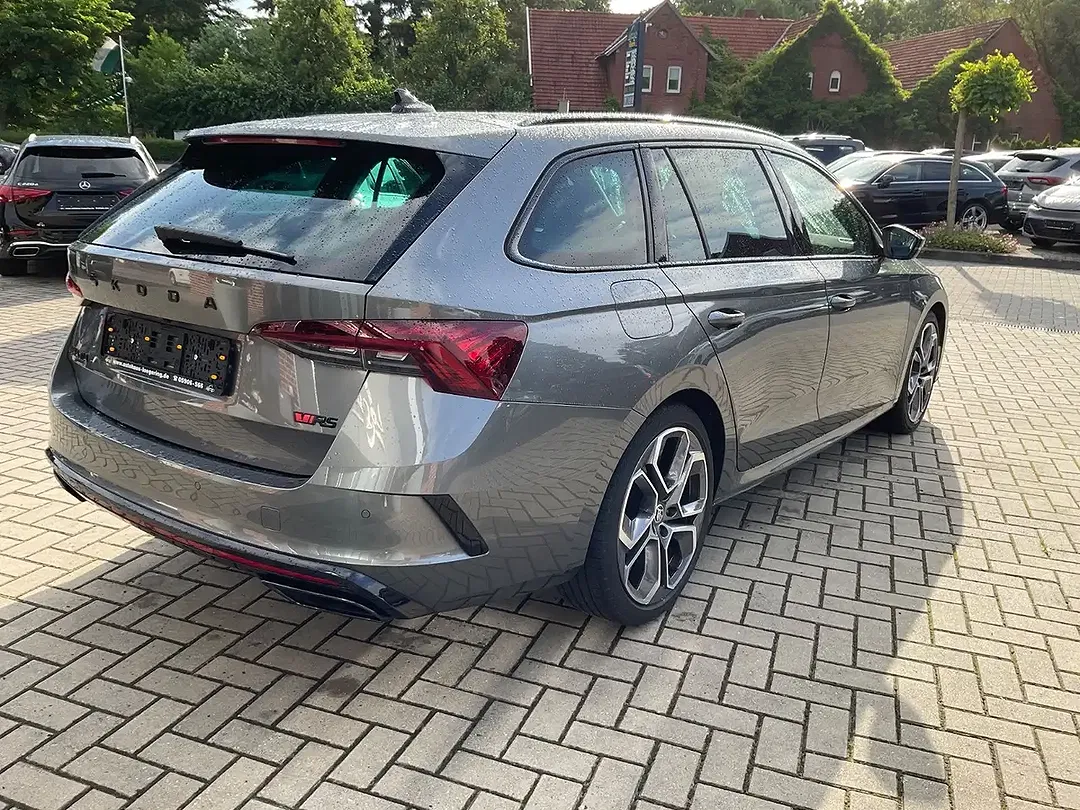 Skoda Octavia - Thumbnail 5