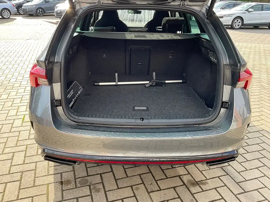 Skoda Octavia - Thumbnail 8