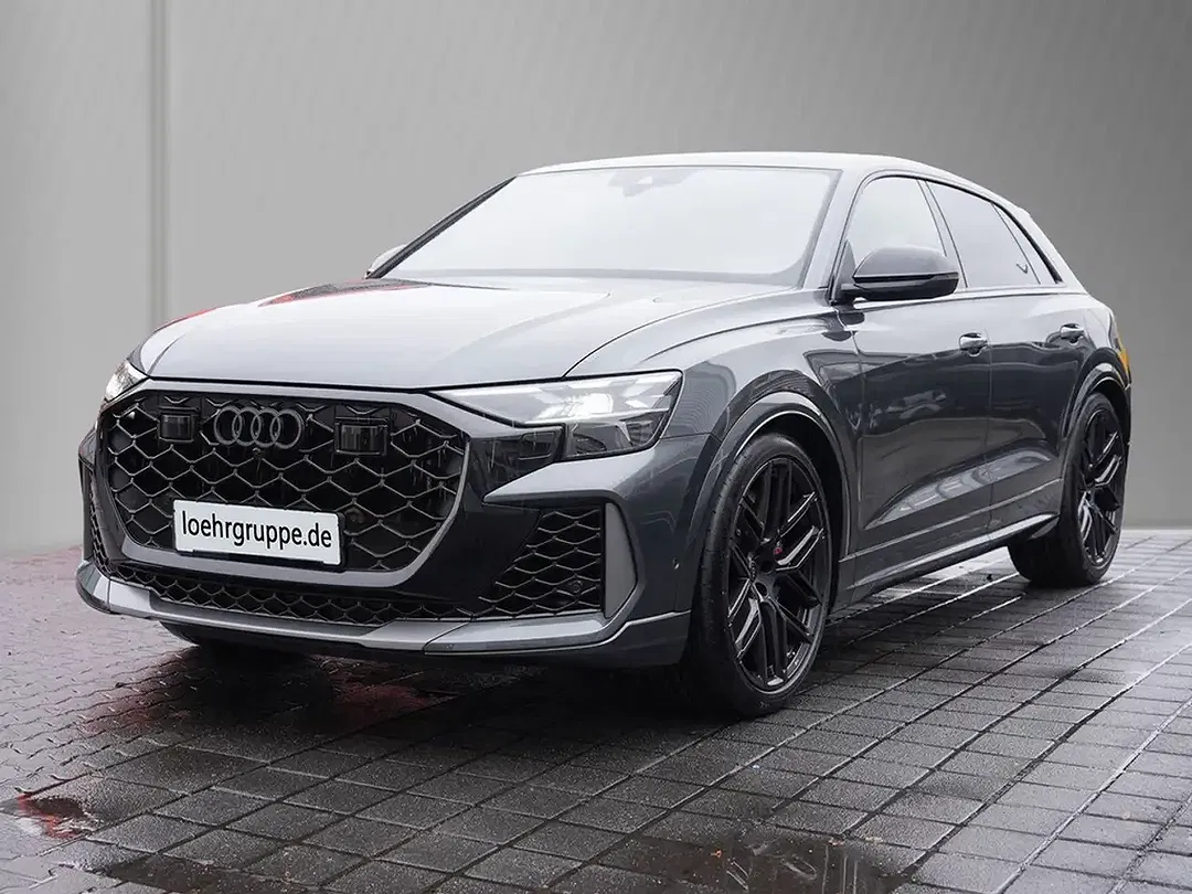 Audi RS Q8 - Thumbnail 2