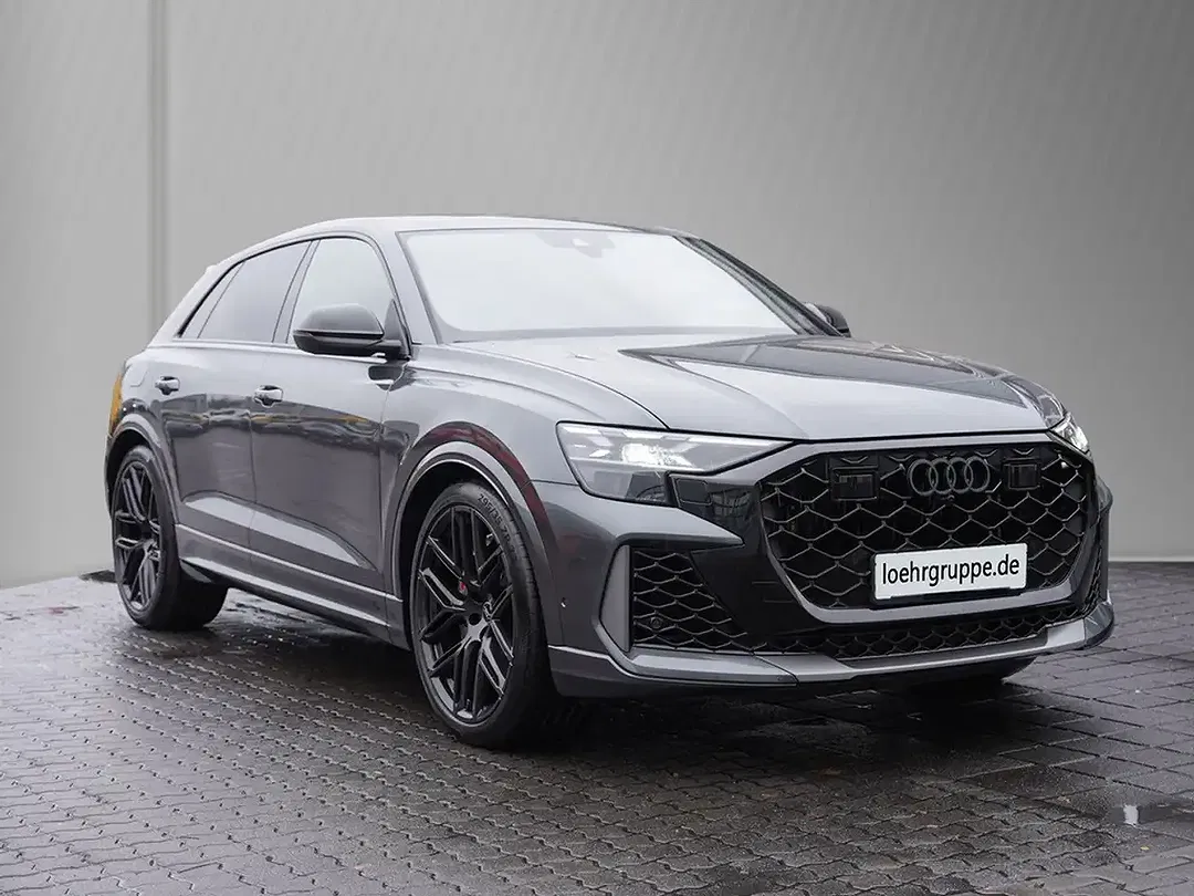 Audi RS Q8 - Thumbnail 3