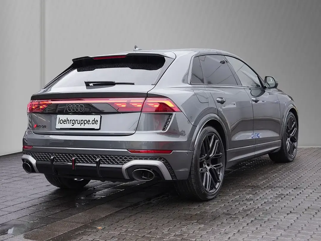 Audi RS Q8 - Thumbnail 4