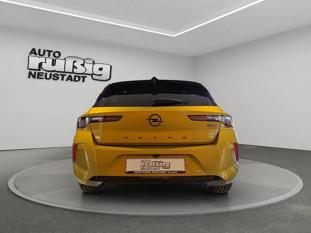 Opel Astra - Thumbnail 4