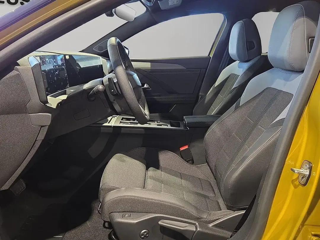 Opel Astra - Thumbnail 9