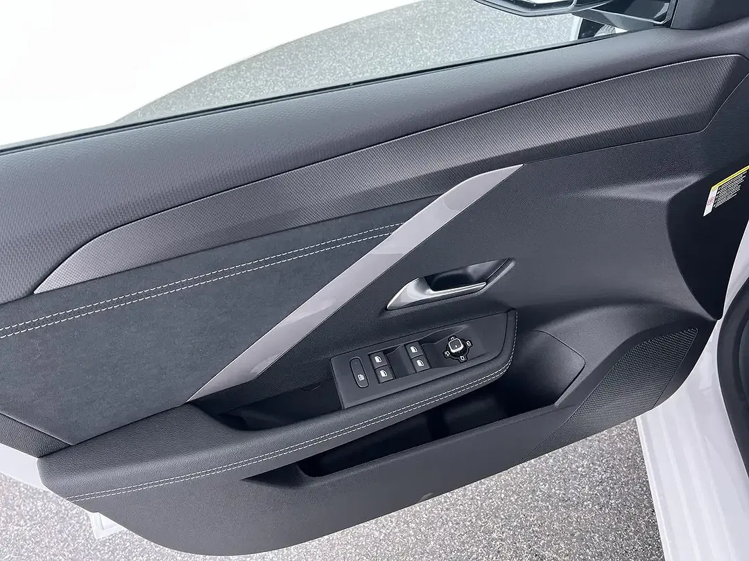 Opel Astra - Thumbnail 11