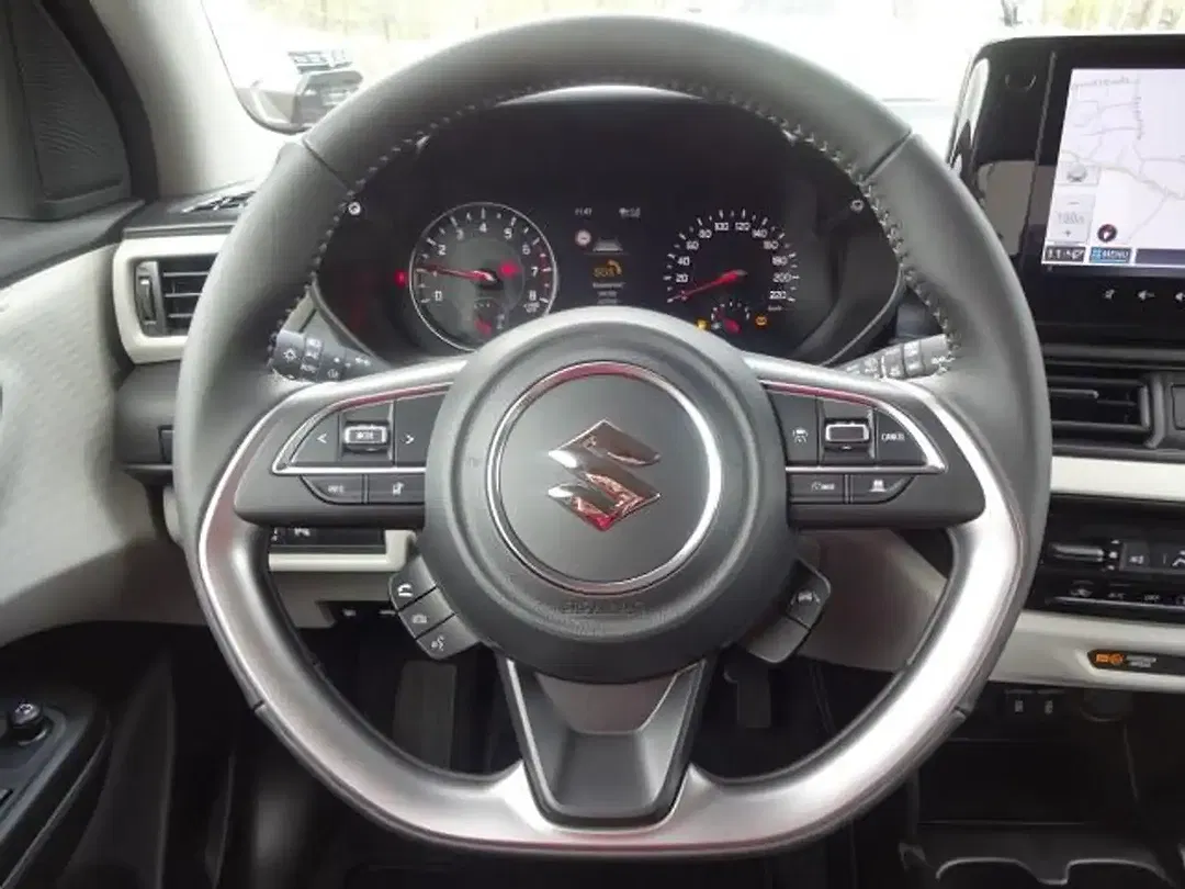 Suzuki Swift - Thumbnail 10