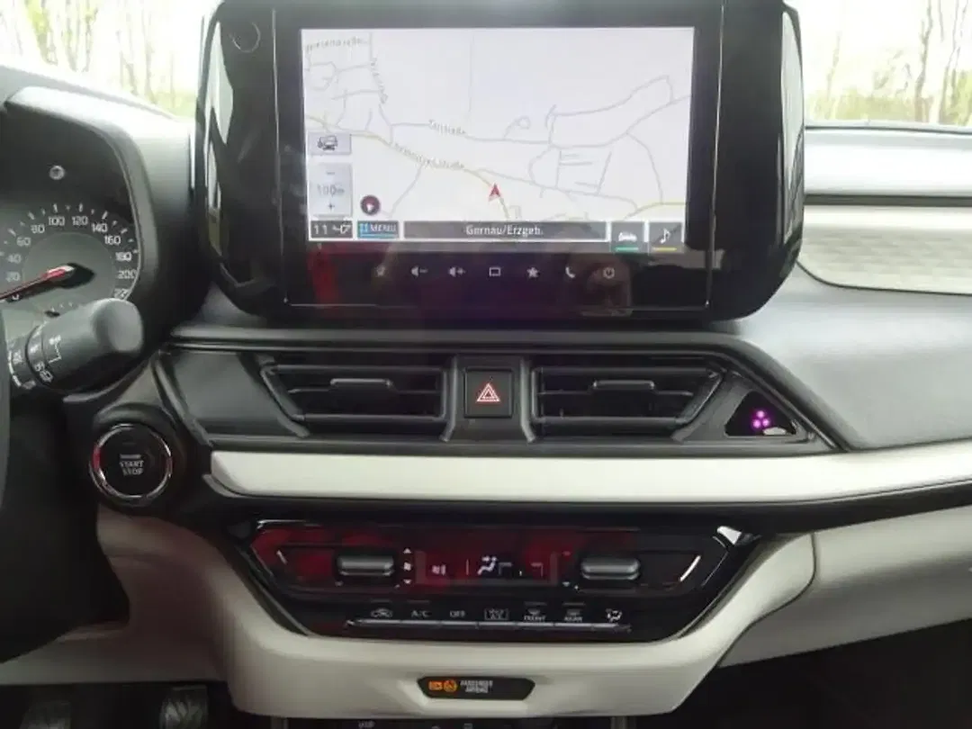 Suzuki Swift - Thumbnail 11