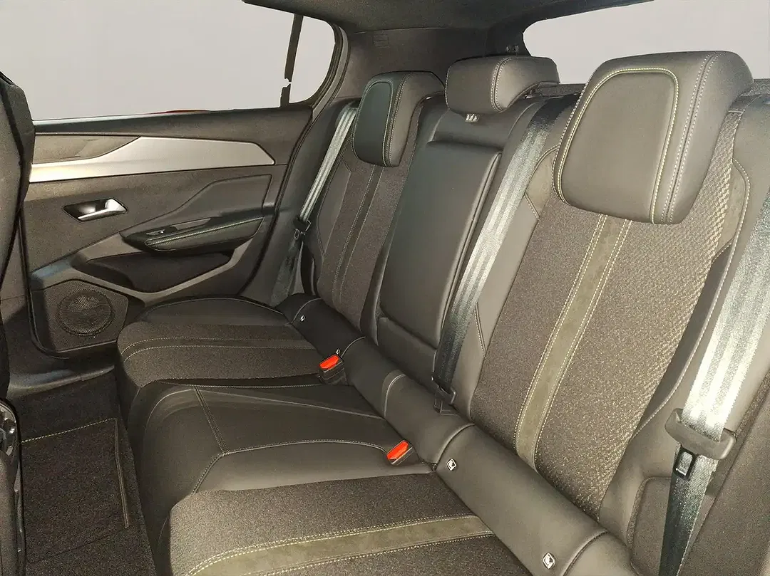 Peugeot 308 - Thumbnail 12