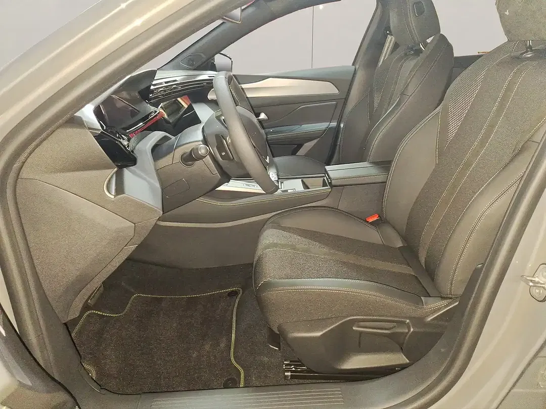 Peugeot 308 - Thumbnail 8
