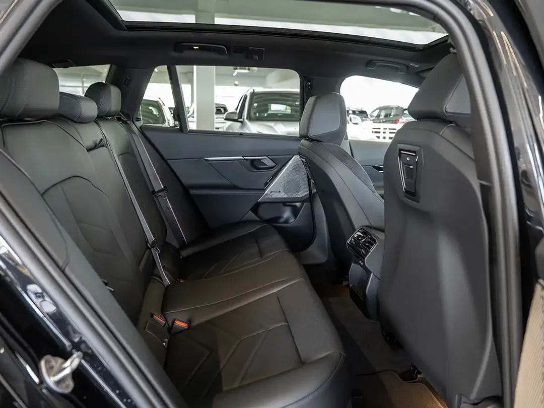 BMW 530 - Thumbnail 9