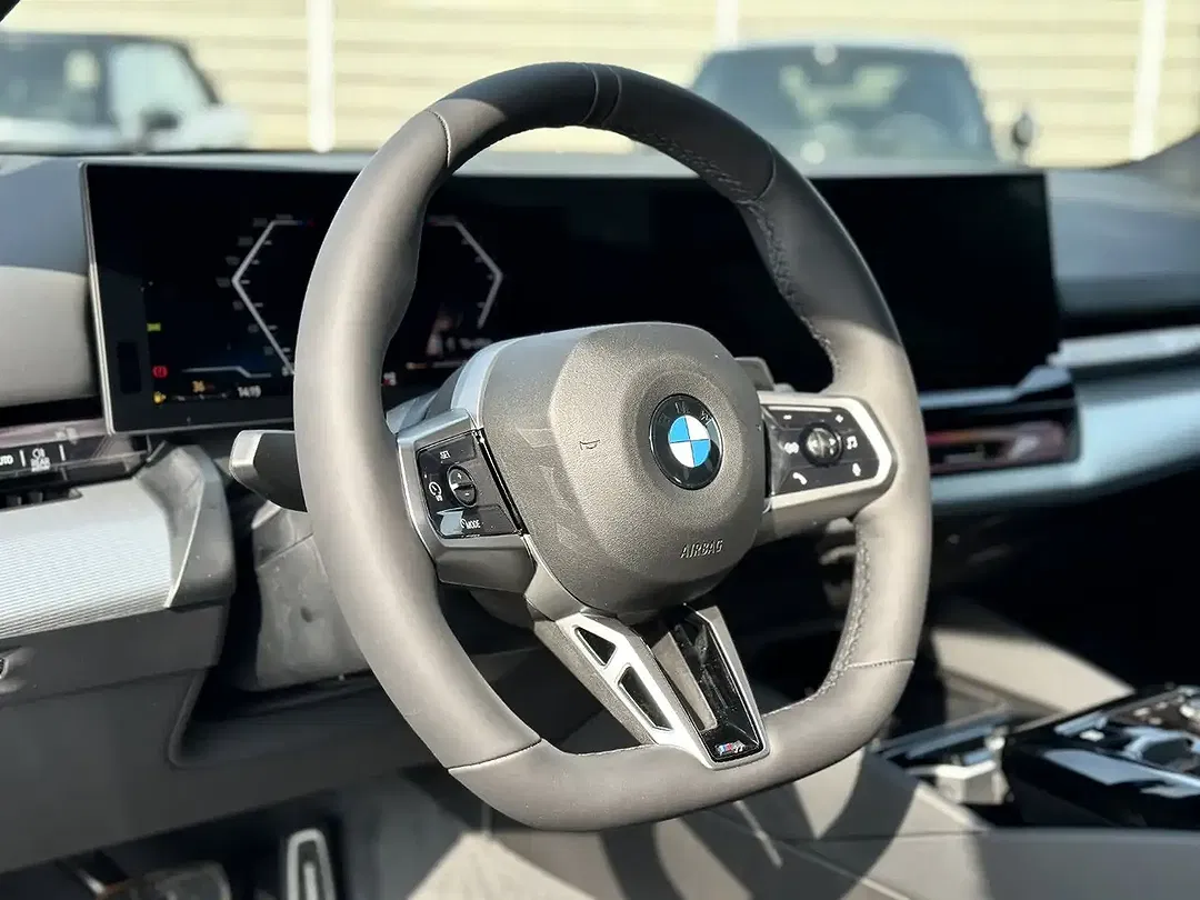 BMW 520 - Thumbnail 9