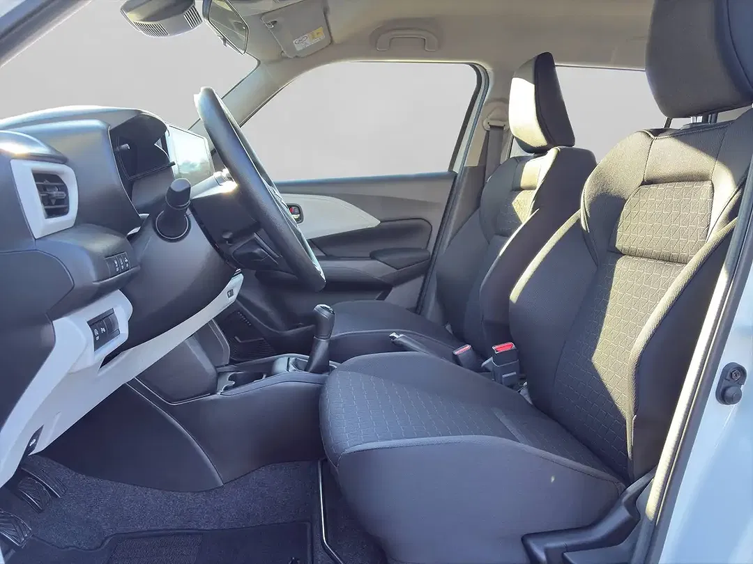 Suzuki Swift - Thumbnail 9