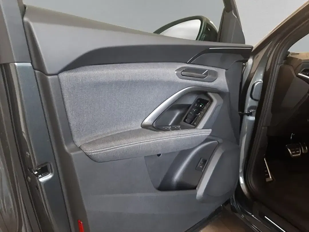 Audi Q5 - Thumbnail 13