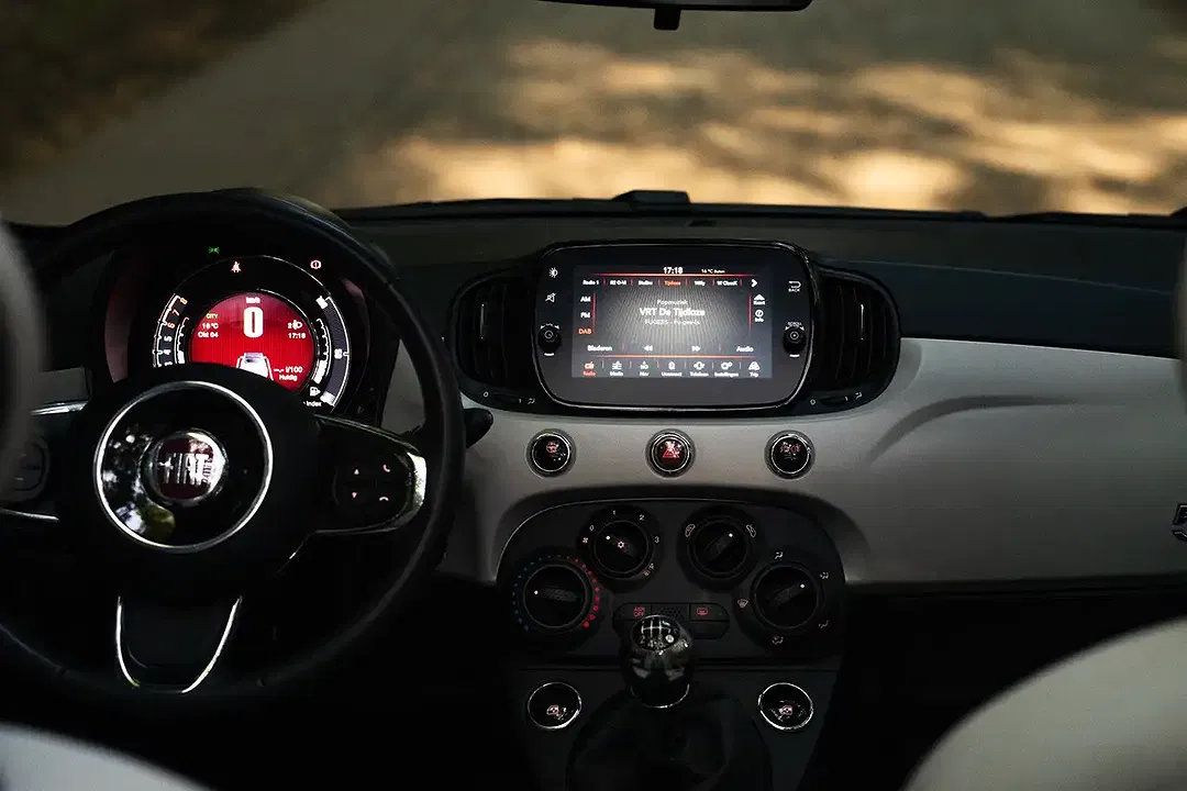Fiat 500C - Thumbnail 9