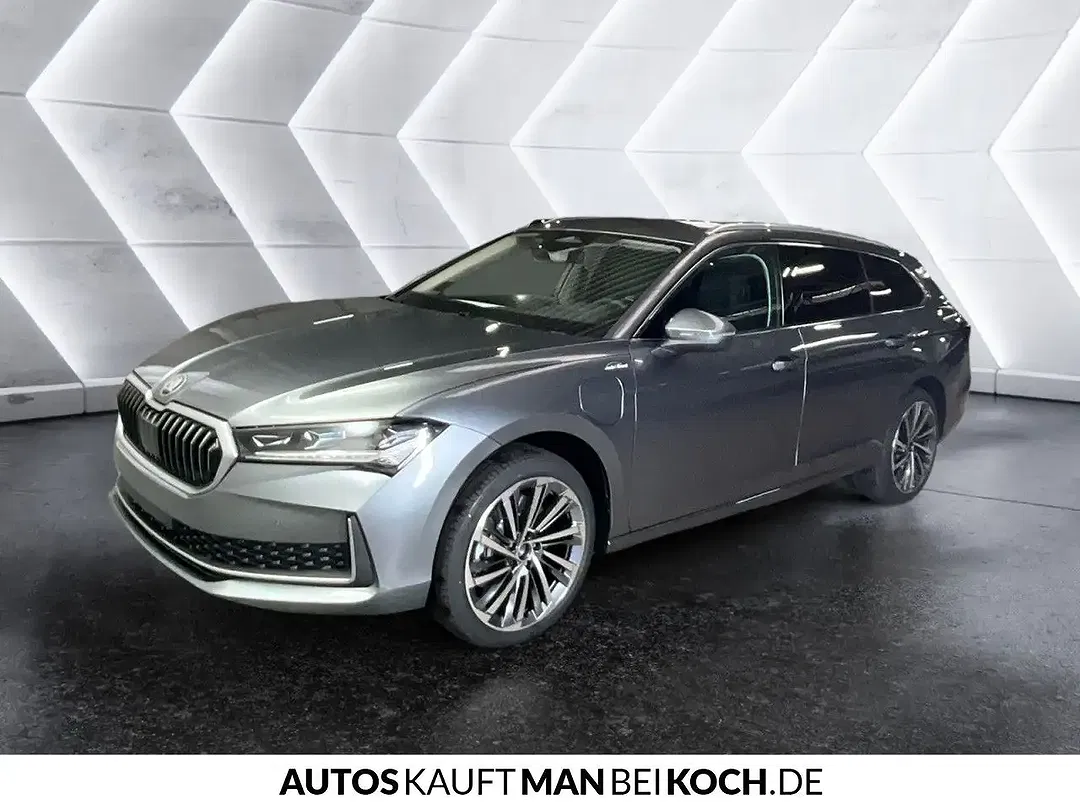 Skoda Superb - Thumbnail 1