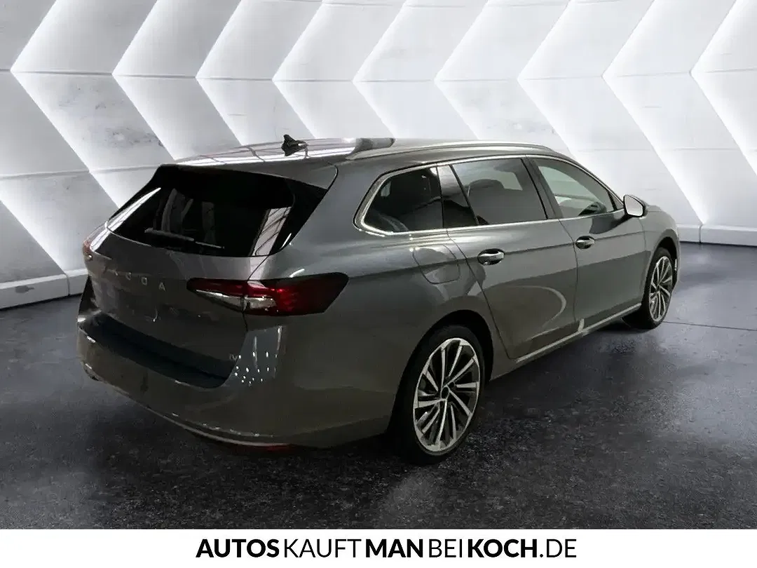 Skoda Superb - Thumbnail 3