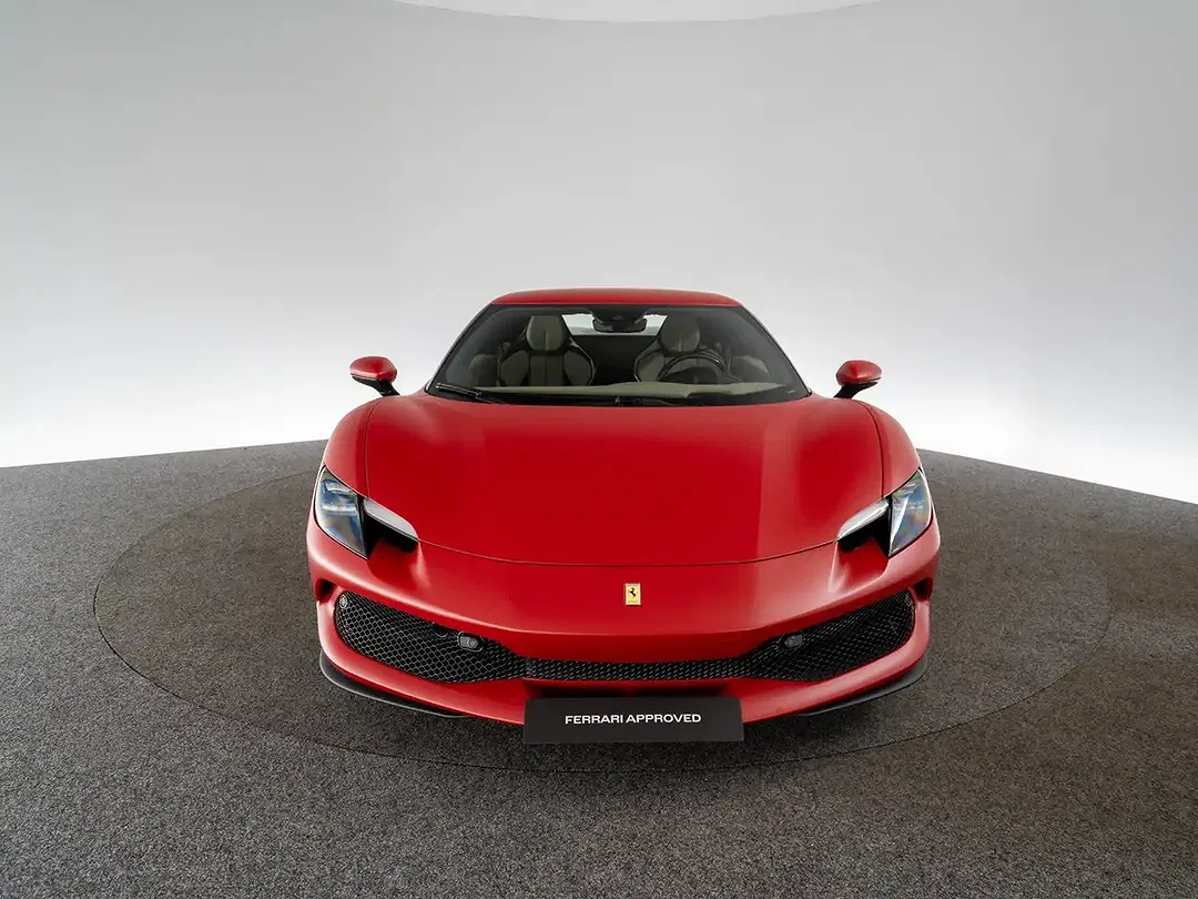 Ferrari 296 GTB - Thumbnail 2
