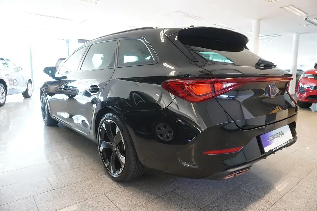 CUPRA Leon - Thumbnail 4