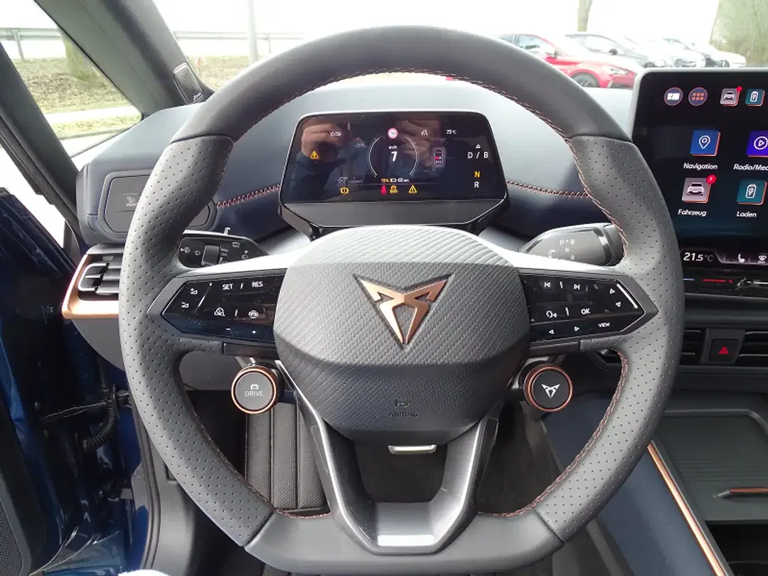 CUPRA Born - Thumbnail 12