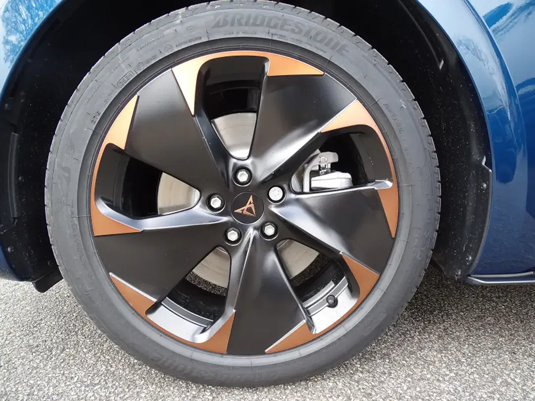 CUPRA Born - Thumbnail 15