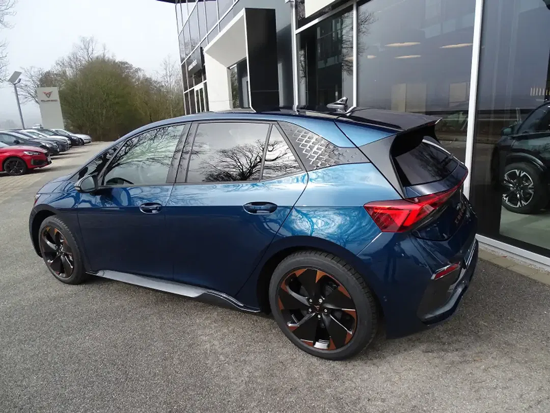 CUPRA Born - Thumbnail 4