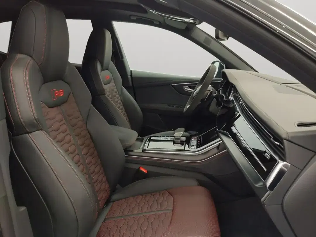 Audi RS Q8 - Thumbnail 14