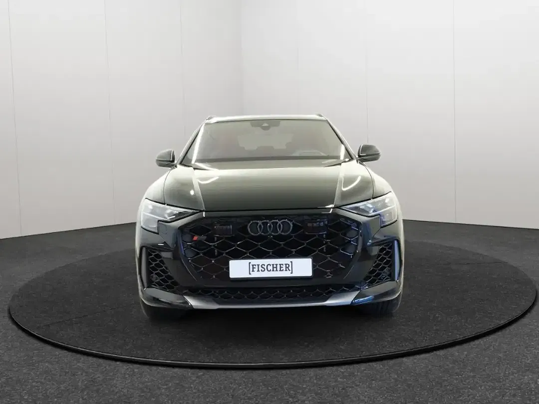 Audi RS Q8 - Thumbnail 2