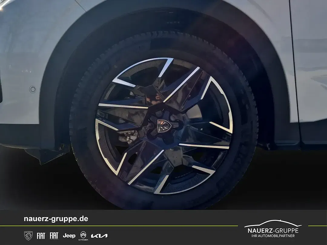 Peugeot 5008 - Thumbnail 5