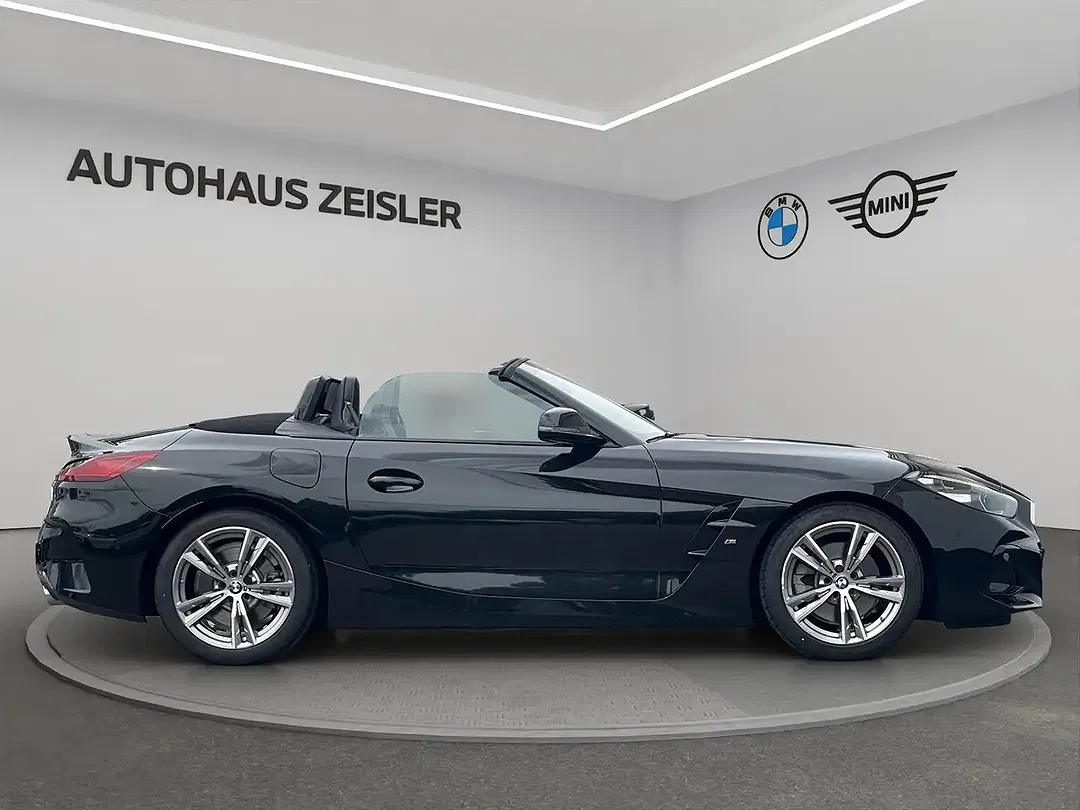 BMW Z4 - Thumbnail 3