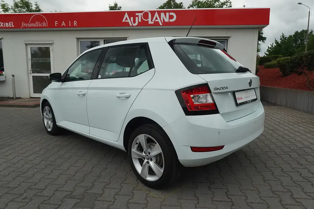 Skoda Fabia - Thumbnail 3
