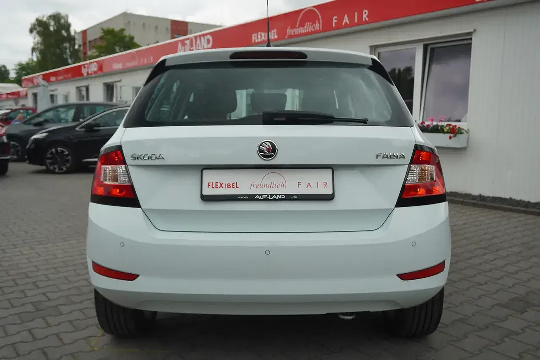 Skoda Fabia - Thumbnail 4