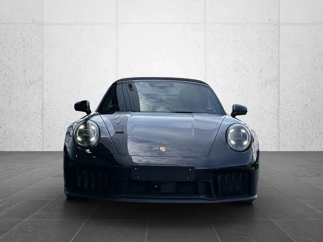 Porsche 992 - Thumbnail 4