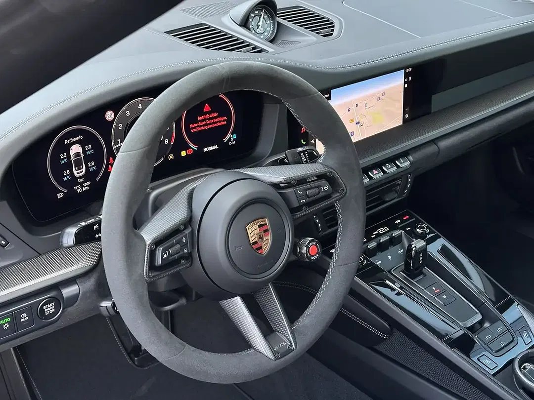Porsche 992 - Thumbnail 7