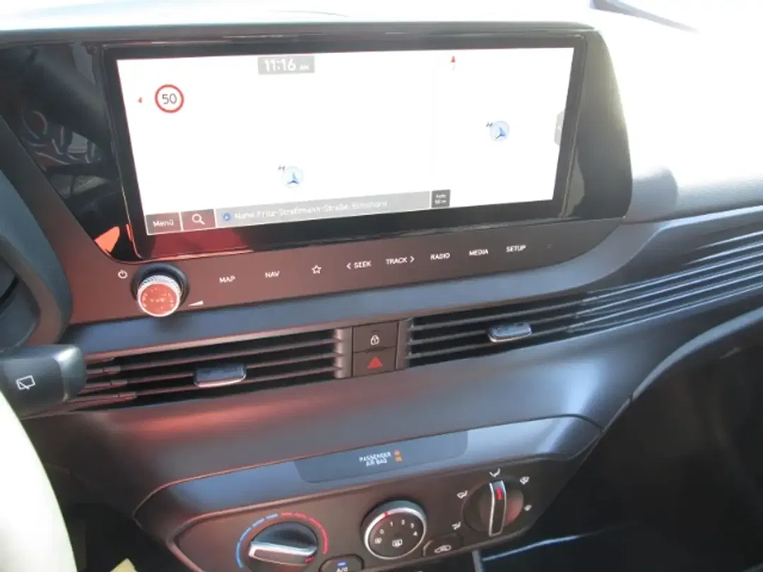 Hyundai i20 - Thumbnail 11