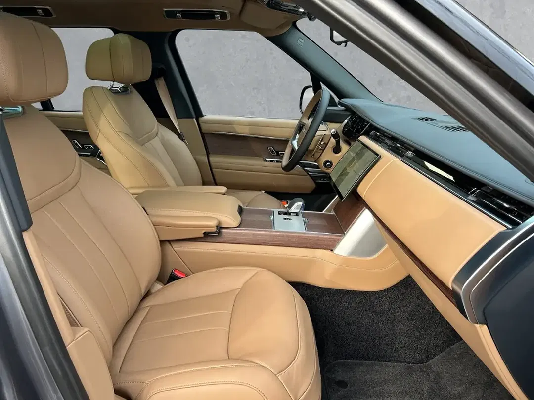 Land Rover Range Rover - Thumbnail 3