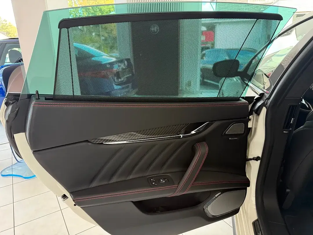 Maserati Quattroporte - Thumbnail 12