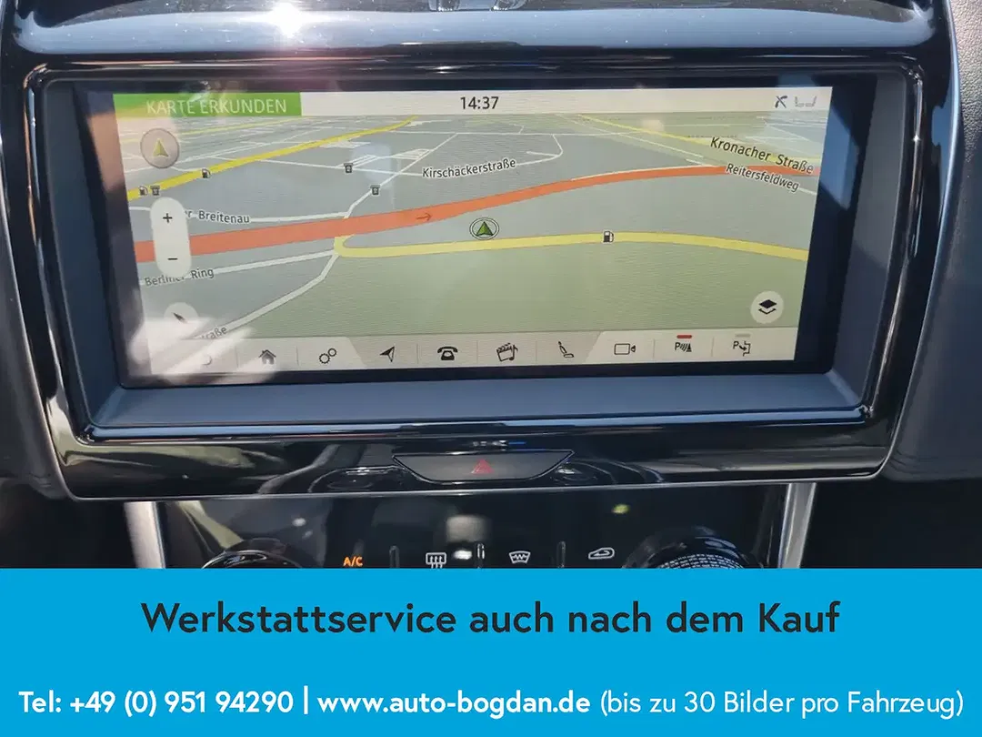 Jaguar XE - Thumbnail 6